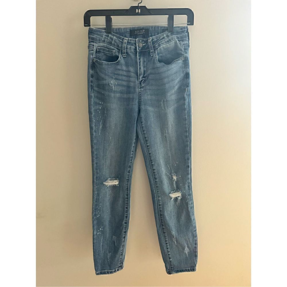 Judy Blue Relaxed Fit Straight Destroyed Jeans, Women’s Size 27